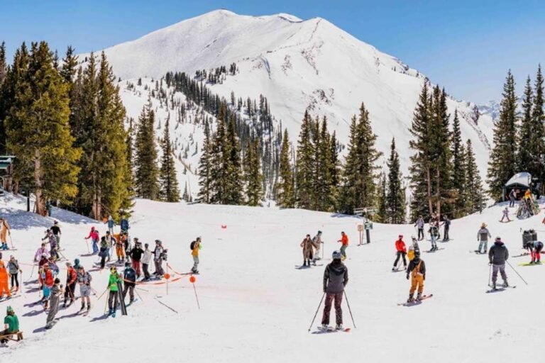 Aspen-Visitors-Guide-Winter
