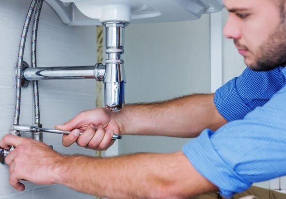 Emergency plumber